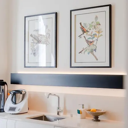 Heart Of 3-br Only 100m From The Palais Des Festivals Cannes