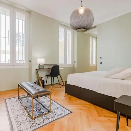 Lejlighed Heart Of 3-br Only 100m From The Palais Des Festivals *